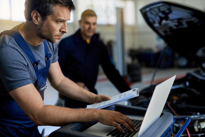Pré-contrôle technique de voitures sans permis Villefranche-sur-Saône